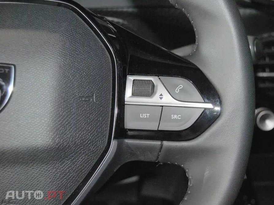 Peugeot 2008 1.2 Hybrid Allure e-DCS6