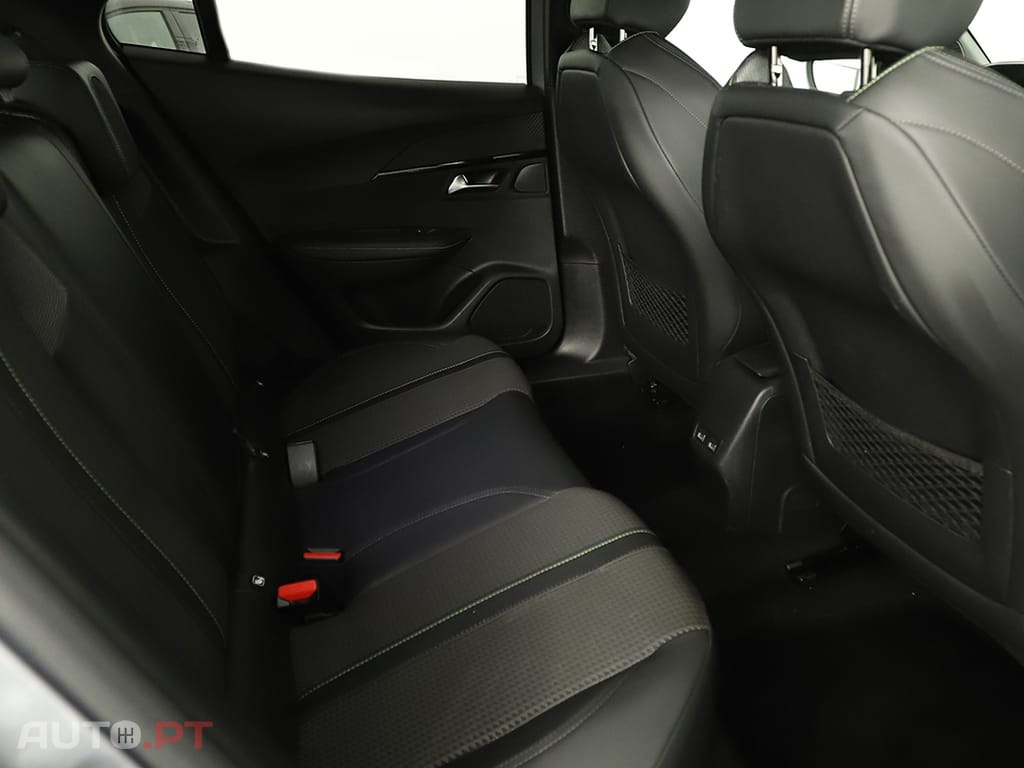 Peugeot 2008 2008 1.2 PureTech GT EAT8