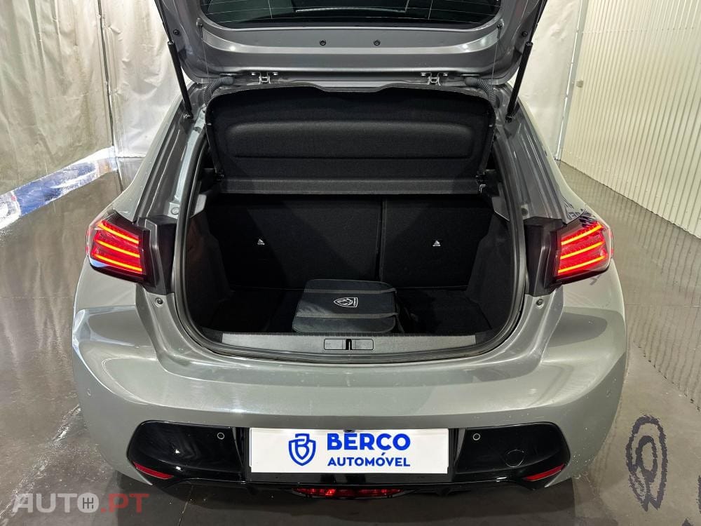 Peugeot E-208 51 kWh GT