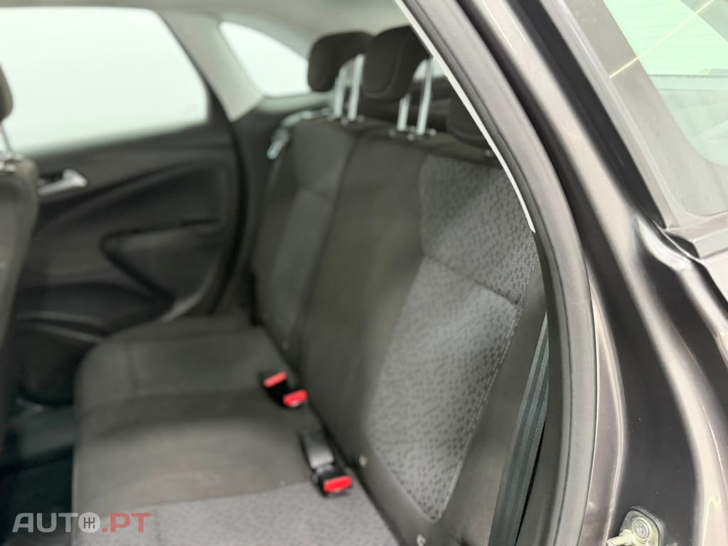 Opel Crossland 1.2 T Business