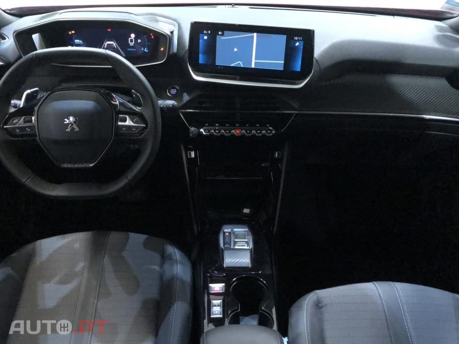 Peugeot 2008 1.2 PureTech Active Pack EAT8