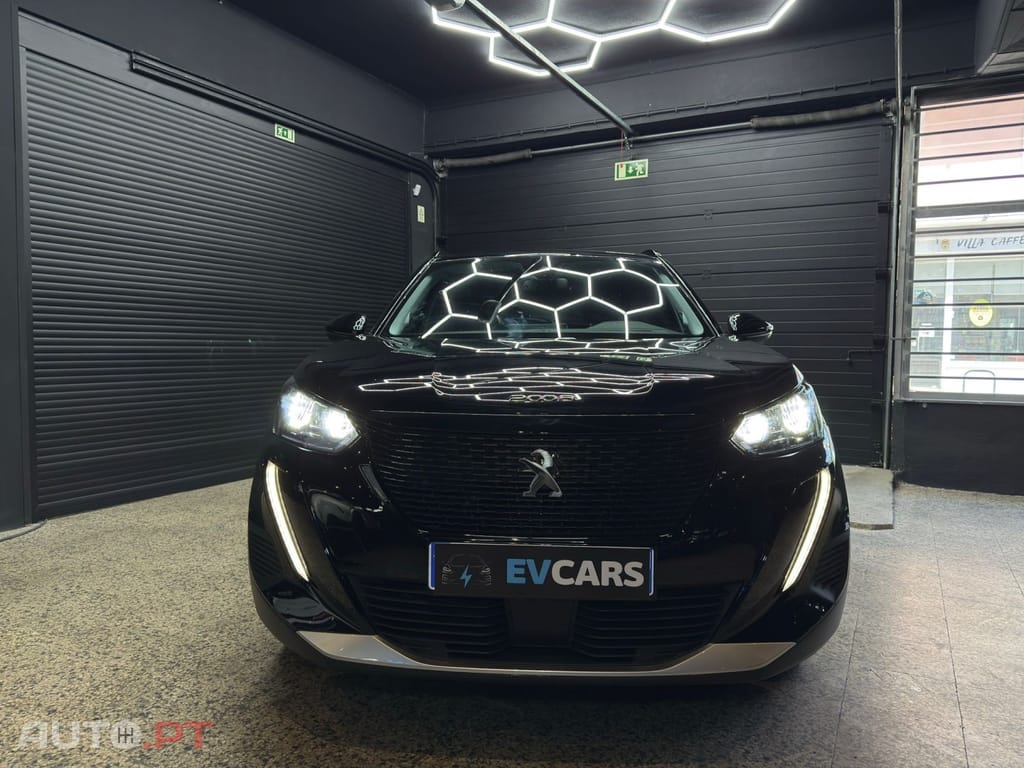 Peugeot E-208 50 kWh Allure Pack