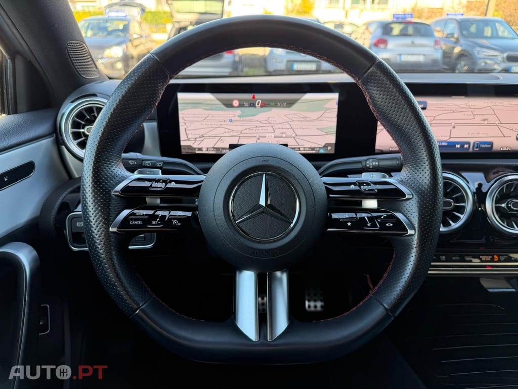 Mercedes-Benz A 250 e AMG Line