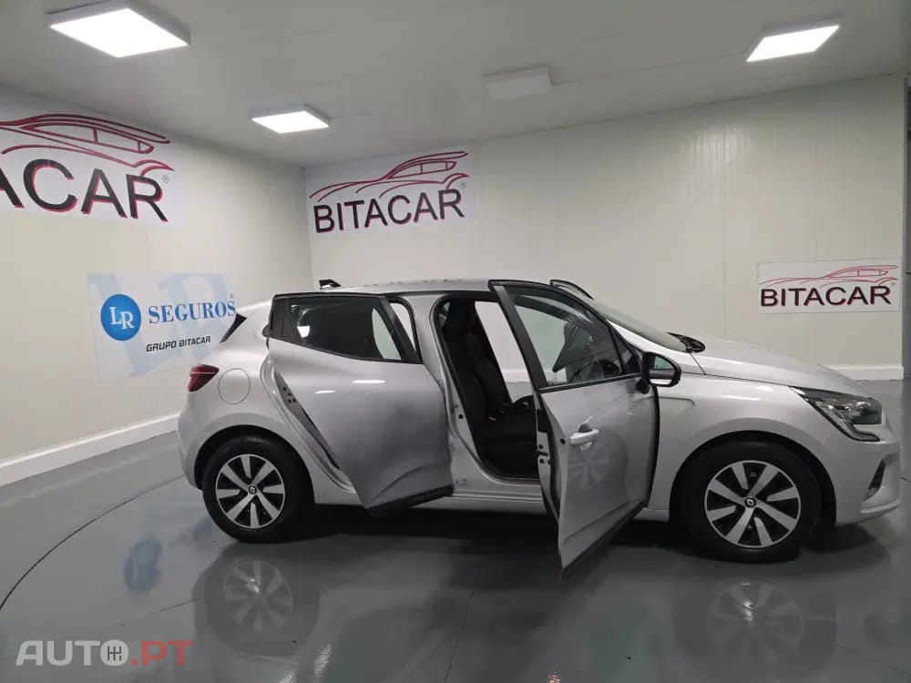 Renault Clio 1.0 TCe Evolution — fotografia 36