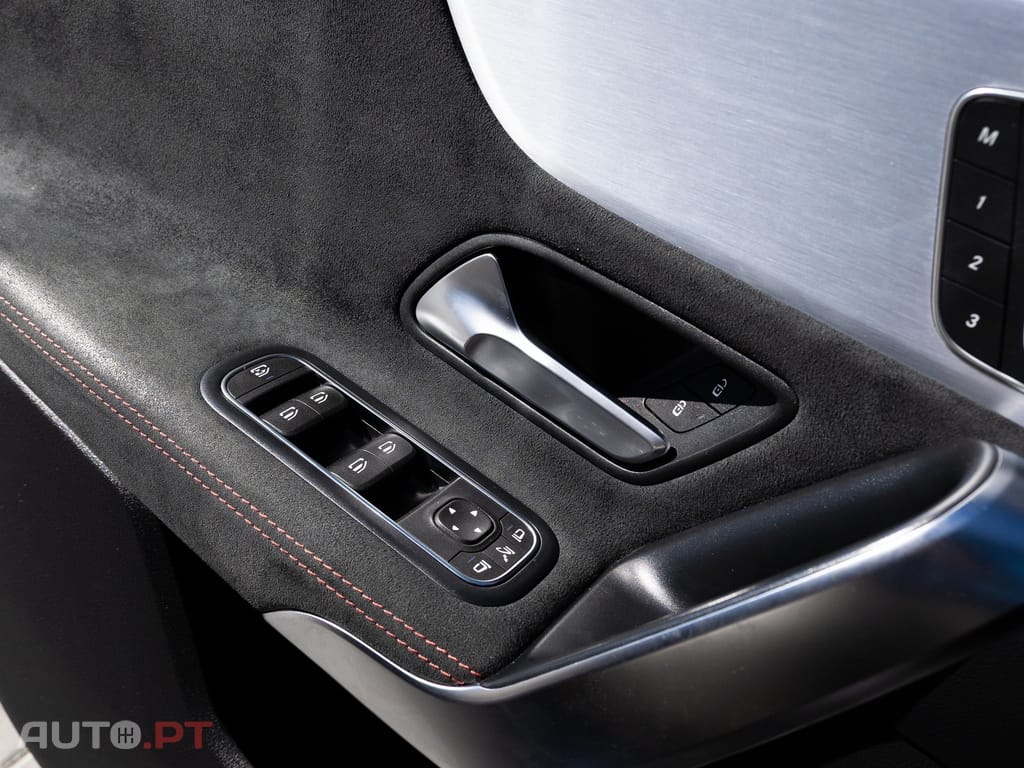 Mercedes-Benz CLA 250 e 8G-DCT AMG Line Advanced Plus — fotografia 16