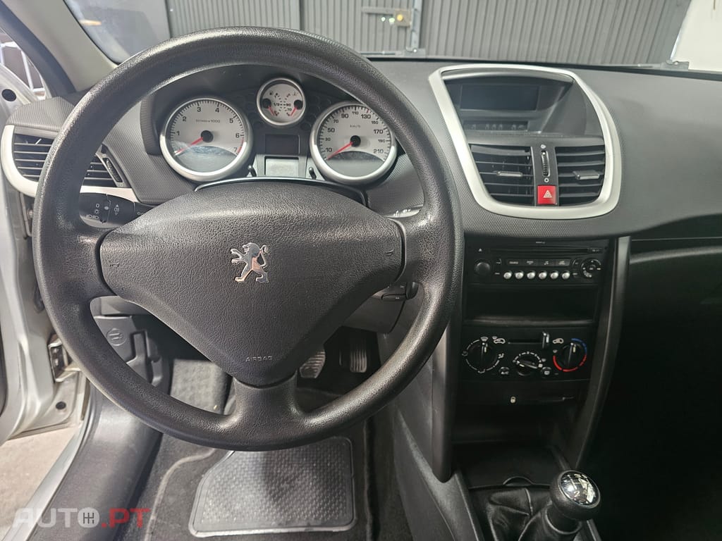 Peugeot 207 1.4 16V