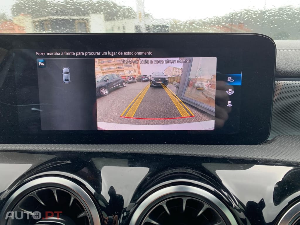 Mercedes-Benz A 250 e AMG Line