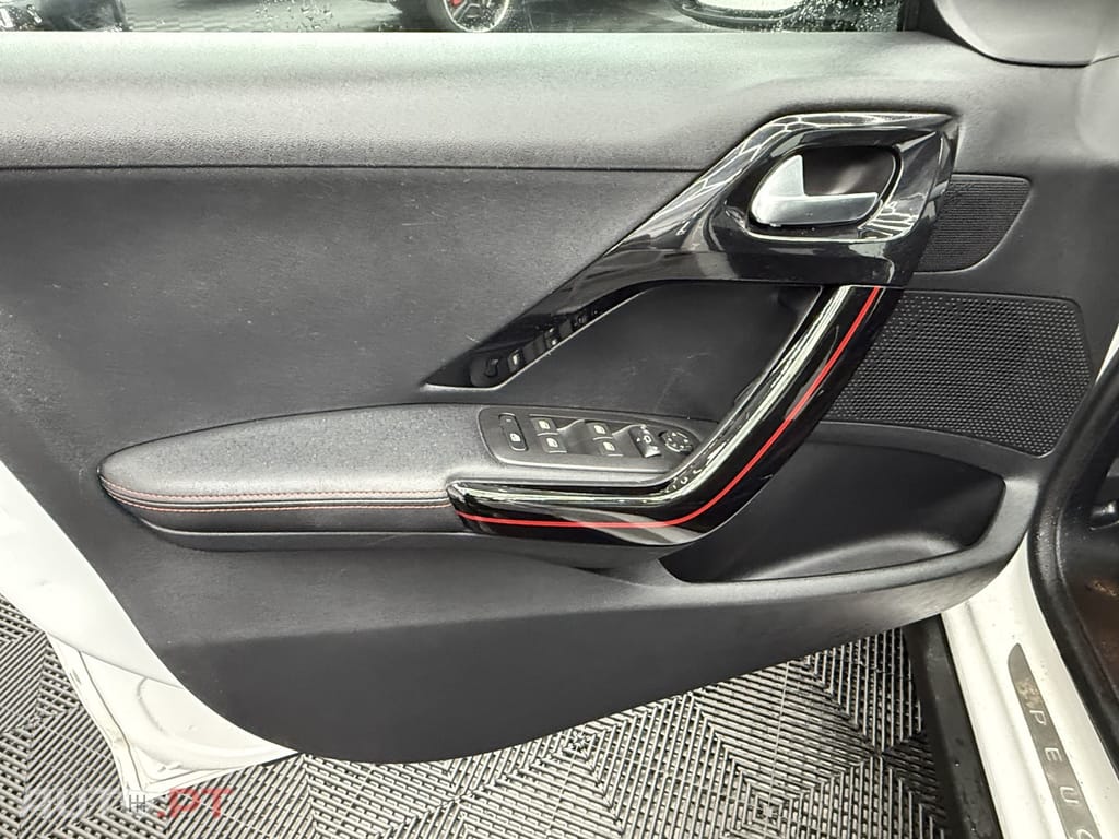 Peugeot 2008 1.2 PureTech GT Line