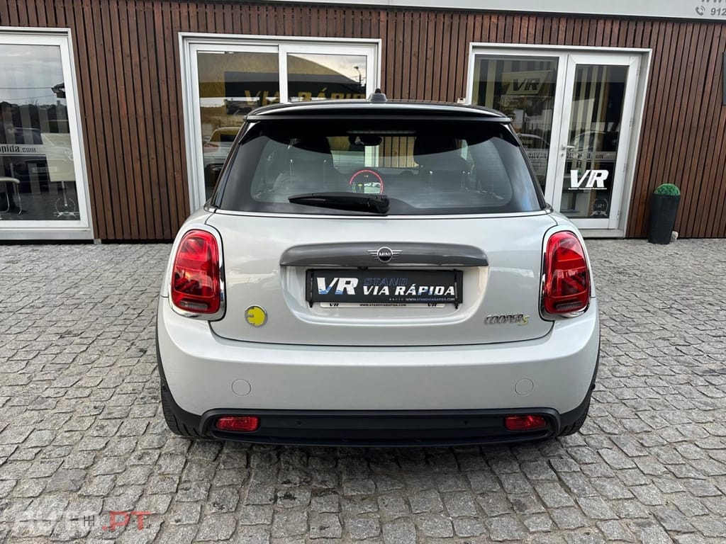 MINI Cooper Cooper SE