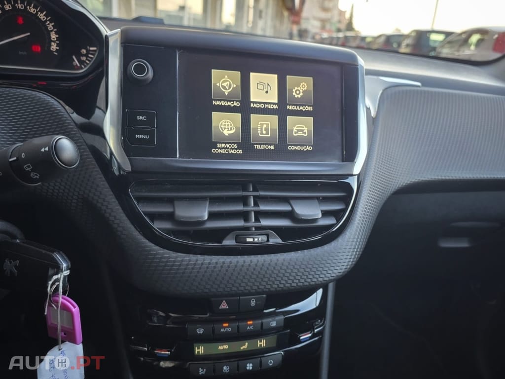 Peugeot 208 1.2 PureTech Allure EAT6