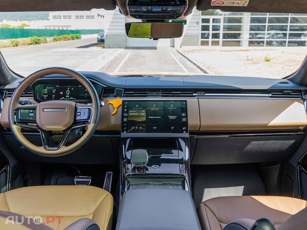 Land Rover Range Rover Sport P550e Autobiography