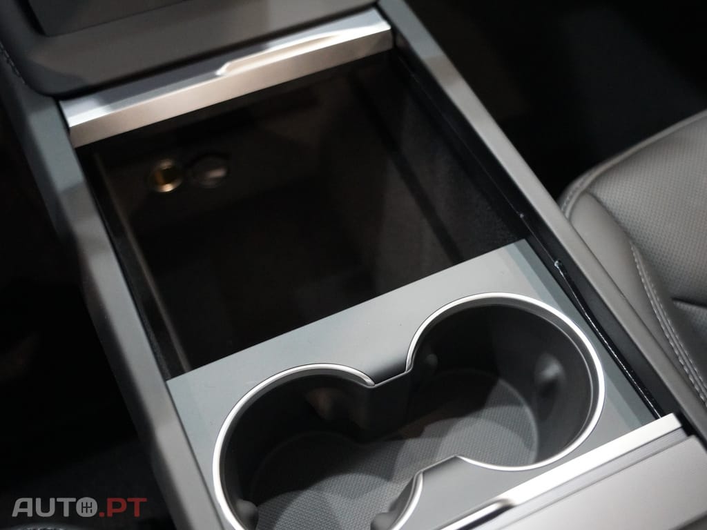 Tesla Model 3 Tração Traseira
