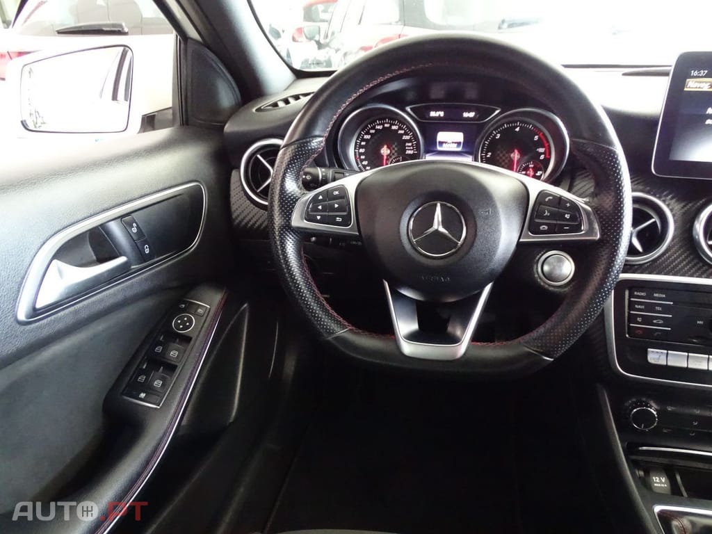 Mercedes-Benz A 180 d AMG Line