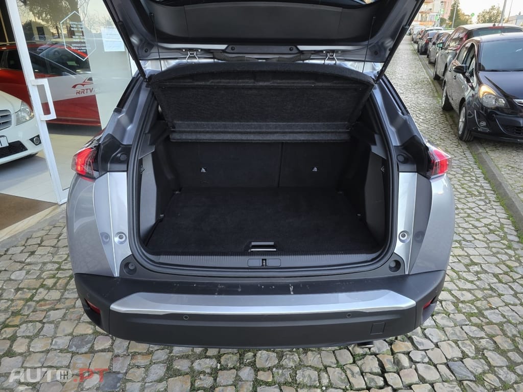 Peugeot 2008 1.5 BlueHDi Allure Pack