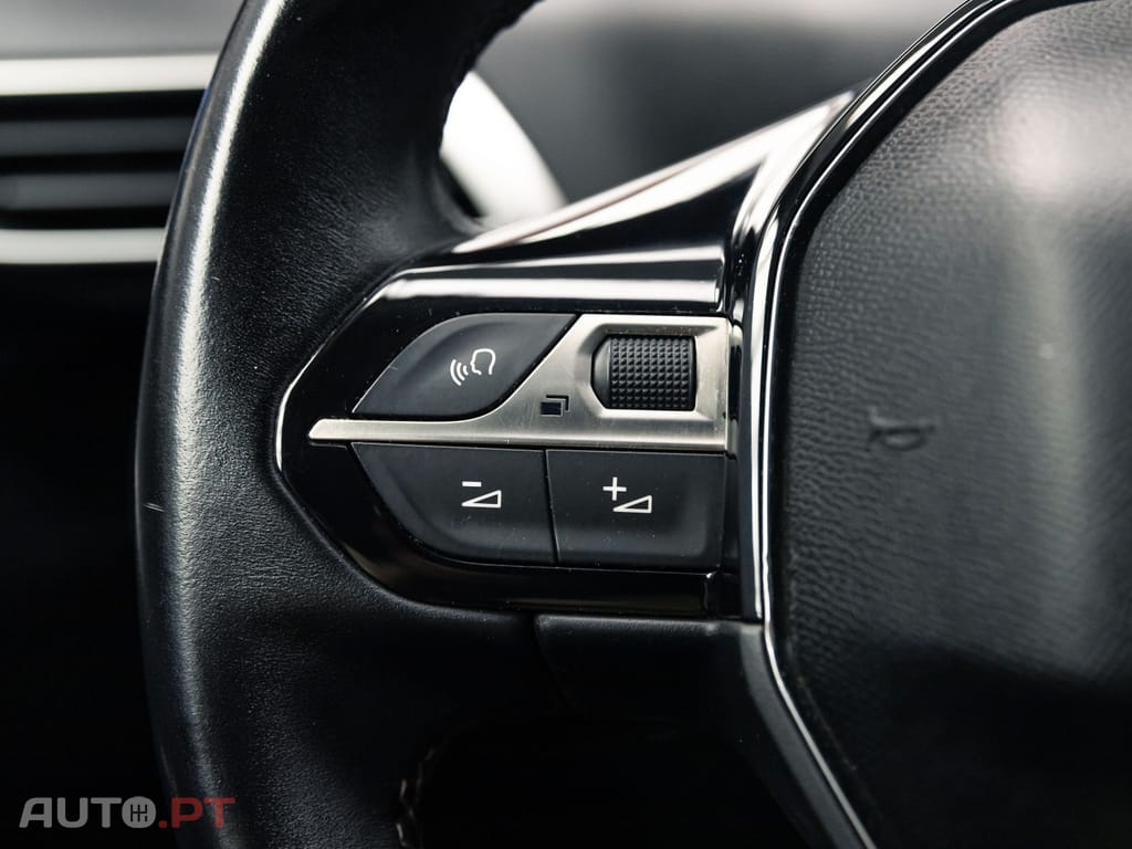 Peugeot 5008 1.5 BlueHDi Allure