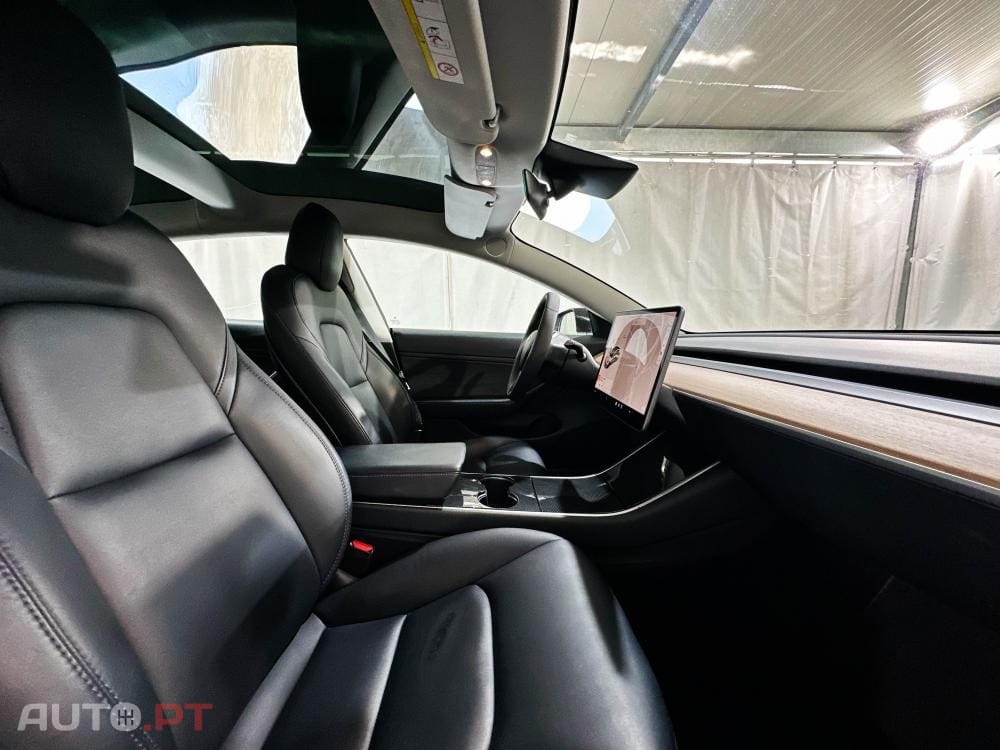 Tesla Model 3 Long-Range Dual Motor AWD