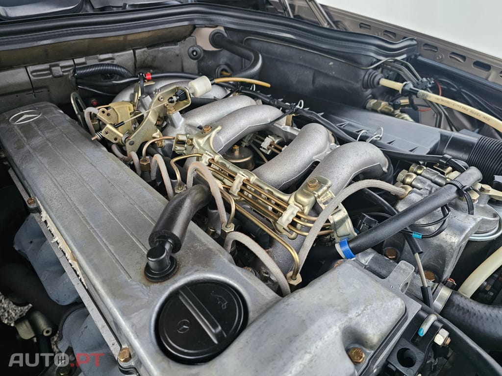 Mercedes-Benz 300 D