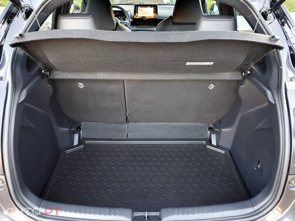 Toyota Yaris 1.5 VVT-i Hybrid Dynamic Force Luxury