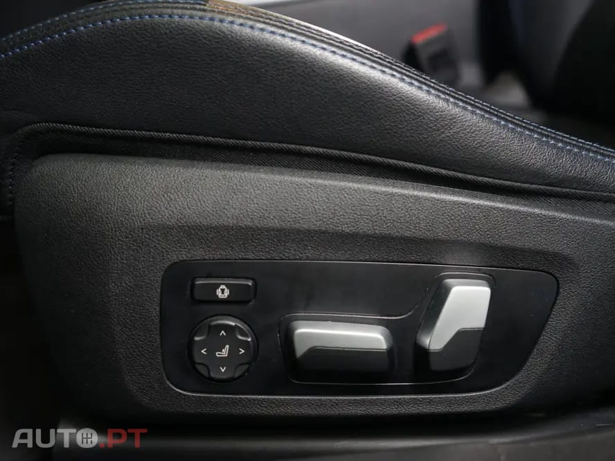 BMW 330 e iPerformance Sport Line