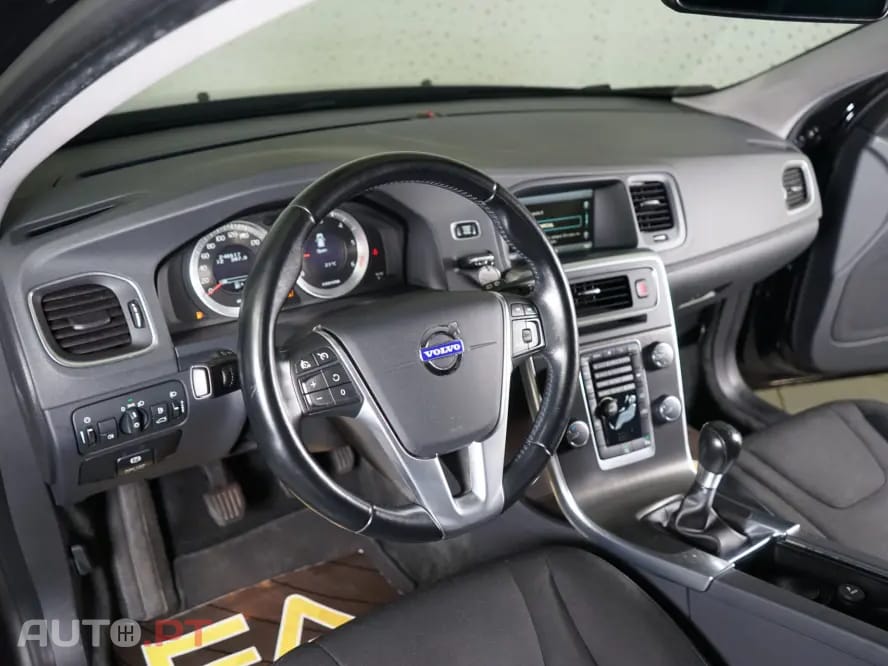 Volvo V60 1.6 D2 Momentum Eco