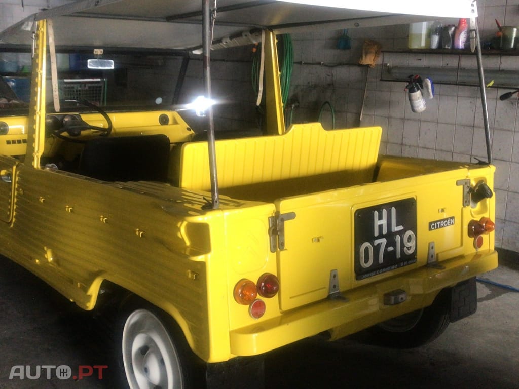 Citroen Mehari amarelo