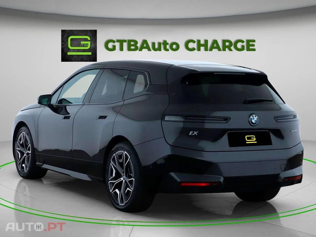 BMW iX XDrive40 Sport 