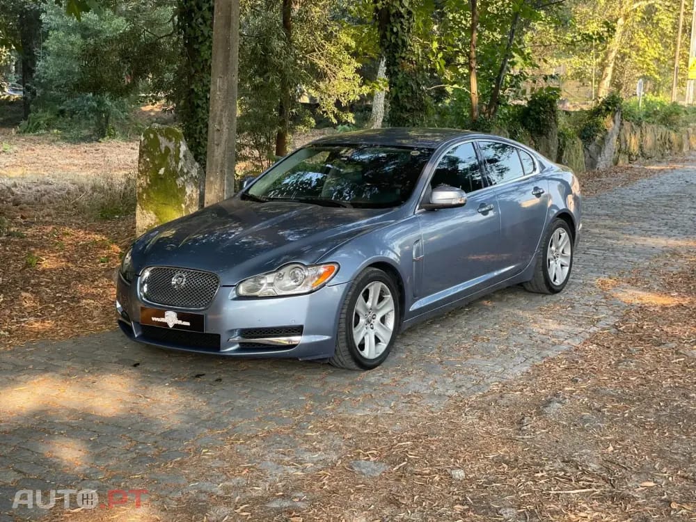 Jaguar XF 2.7 D V6 Premium Luxury