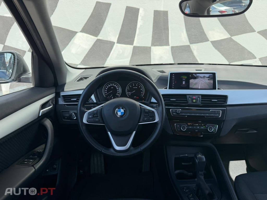 BMW X1 xDrive25e Advantage — fotografia 5