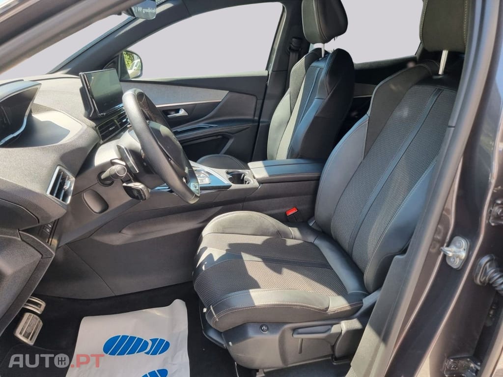 Peugeot 3008 GT EAT8