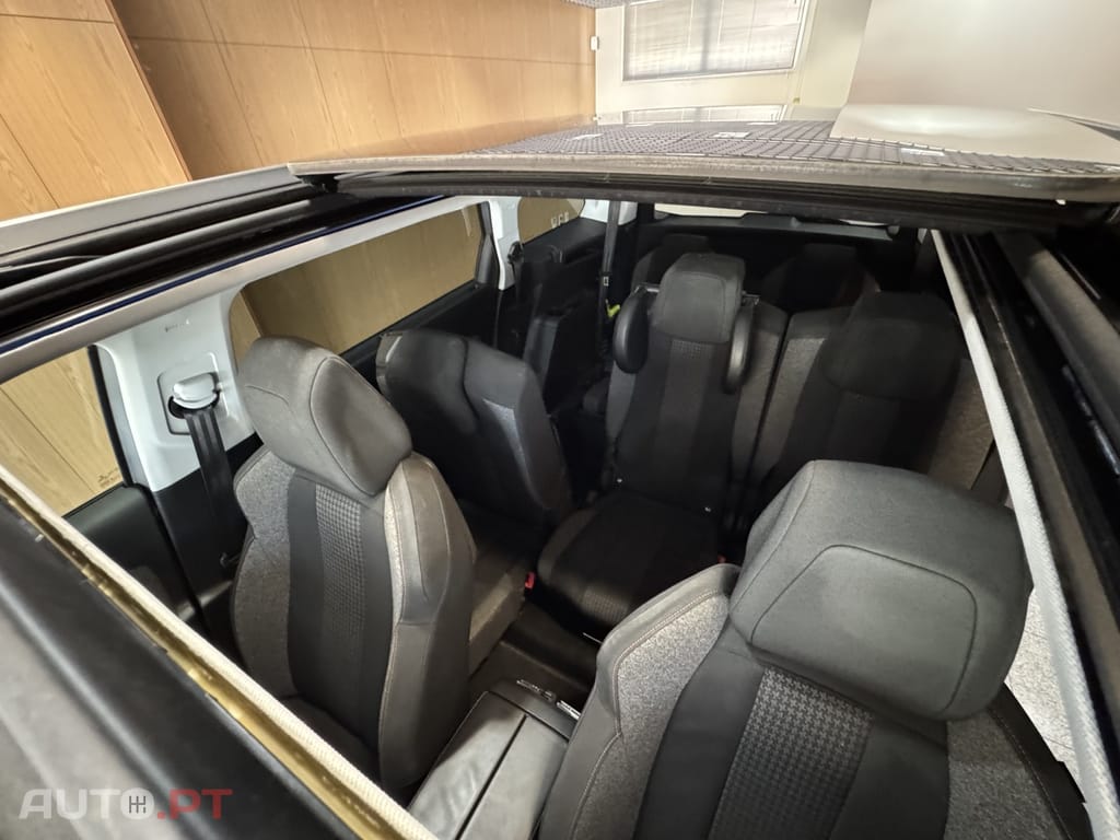 Peugeot 5008 1.5 BlueHDi Allure Pack EAT8