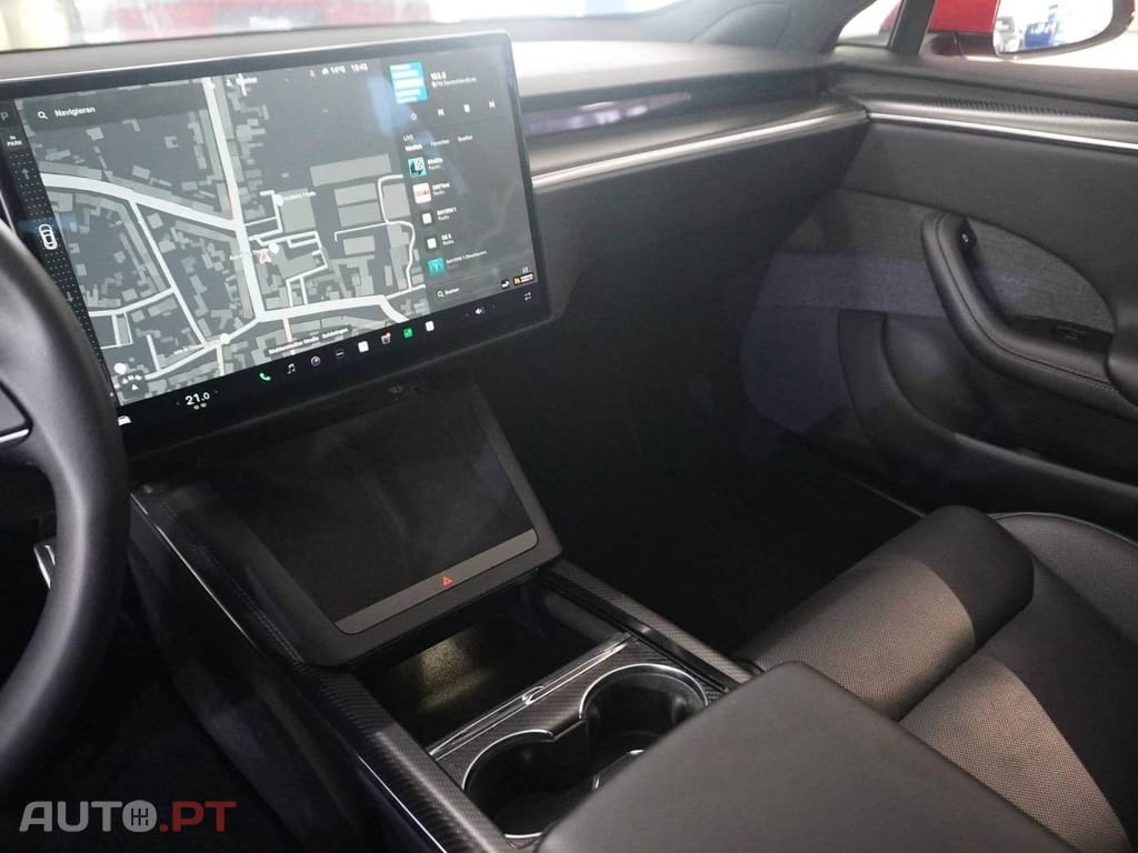 Tesla Model S Plaid AWD — fotografia 16