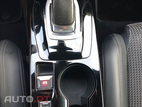 Peugeot E-2008 50 kWh GT