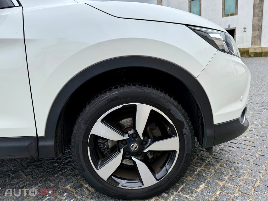 Nissan Qashqai 1.2 DIG-T N-Connecta