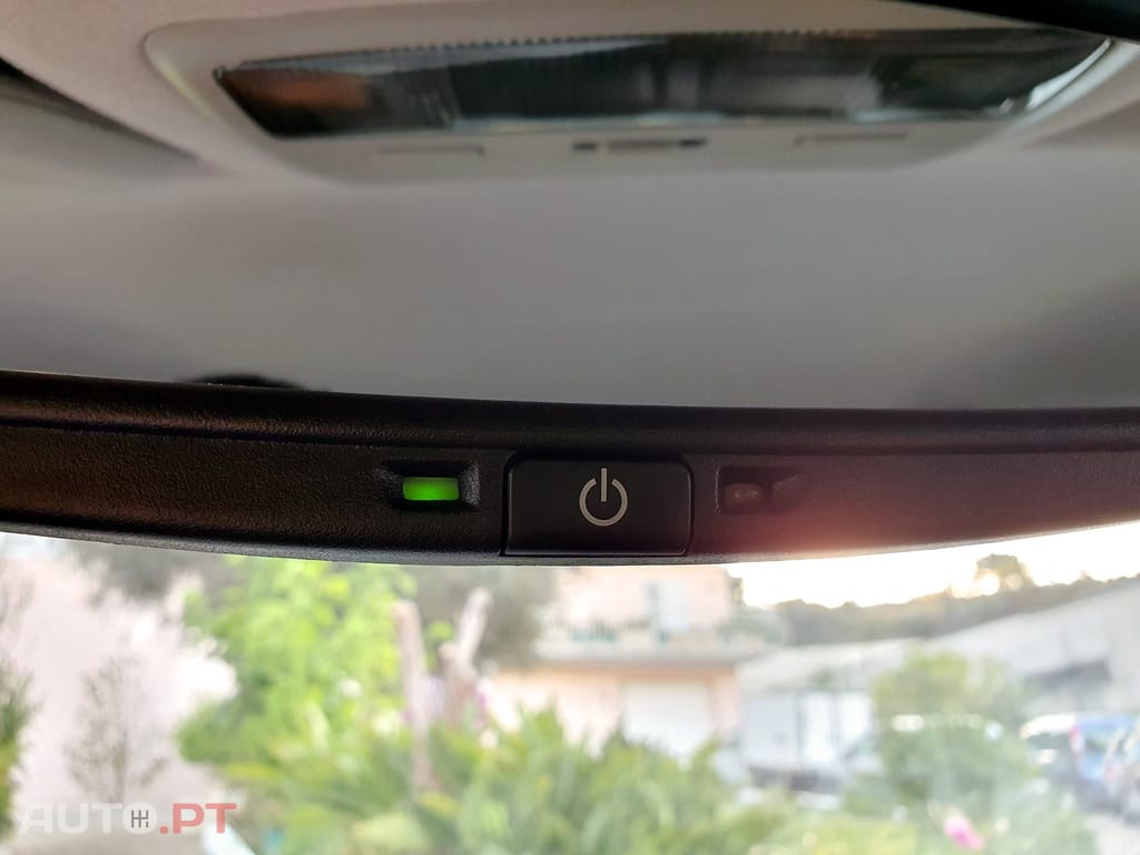 Toyota Avensis 2.0 D-4D Sol