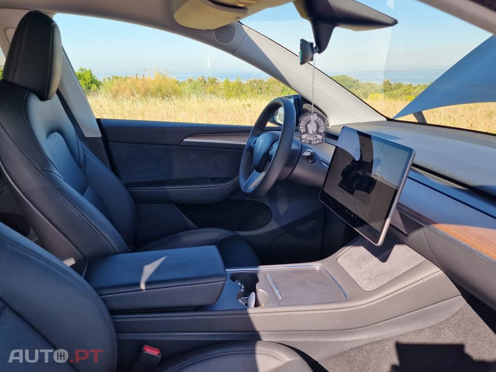 Tesla Model Y Performance Tração Integral