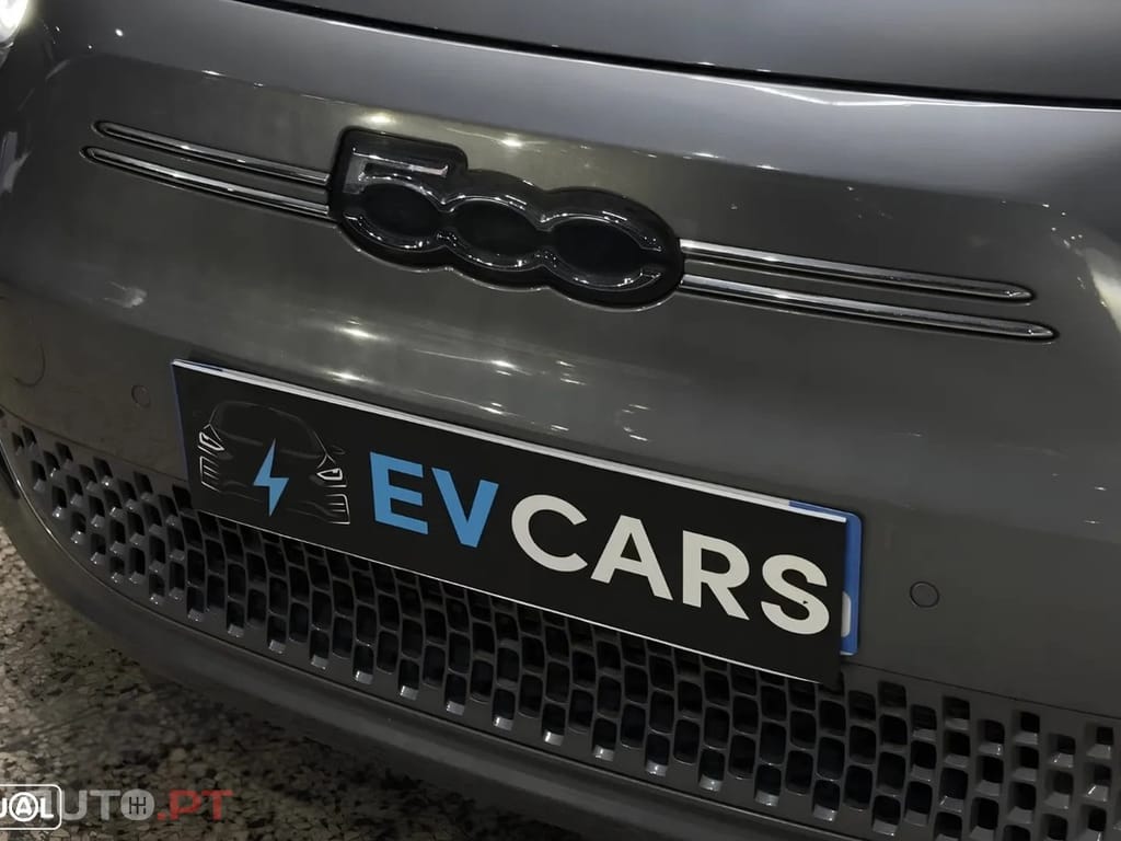 Fiat 500e La Prima