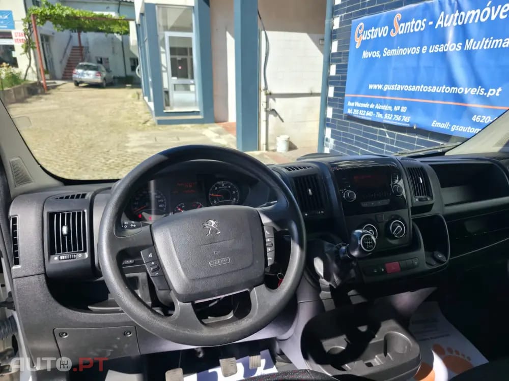 Peugeot Boxer Outro