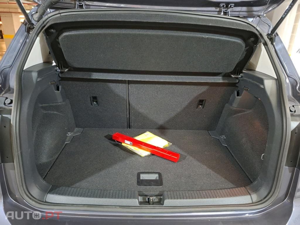 Volkswagen T-Cross 1.0 TSI Urban DSG