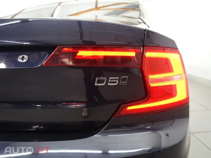 Volvo S90 2.0 D5 Momentum AWD Geartronic