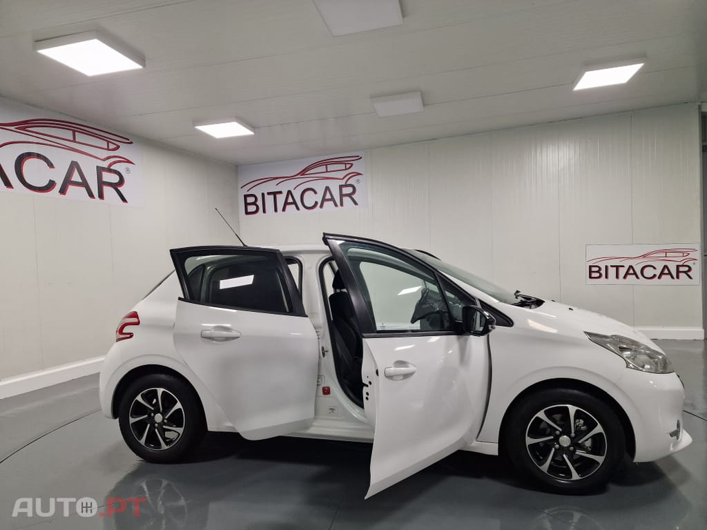 Peugeot 208 1.4 HDi Active