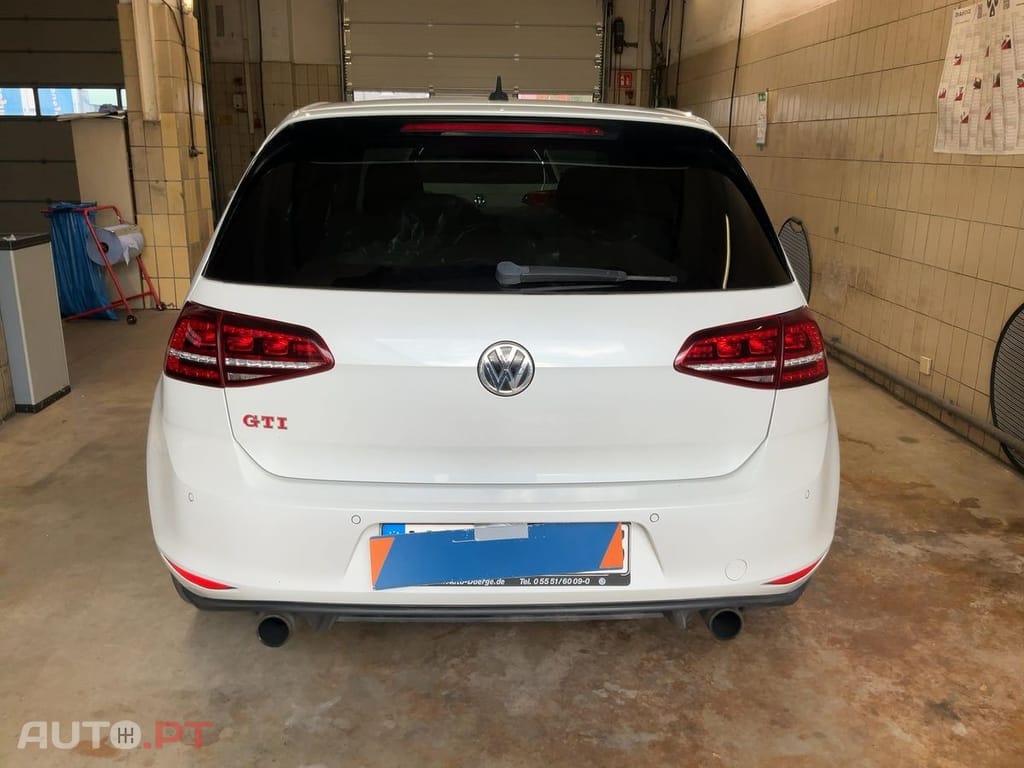 Volkswagen Golf 2.0 TSi GTi DSG Performance