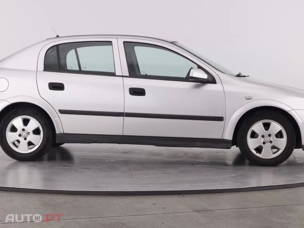 Opel Astra 1.4 Elegance