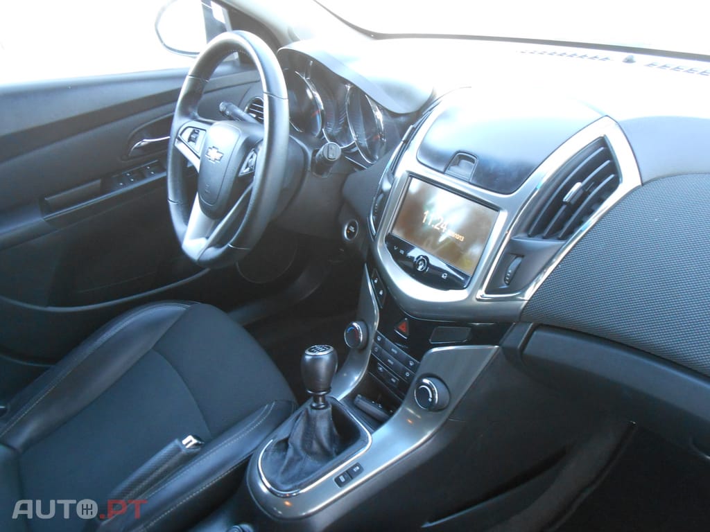 Chevrolet Cruze SW 1.7 VCDI LT