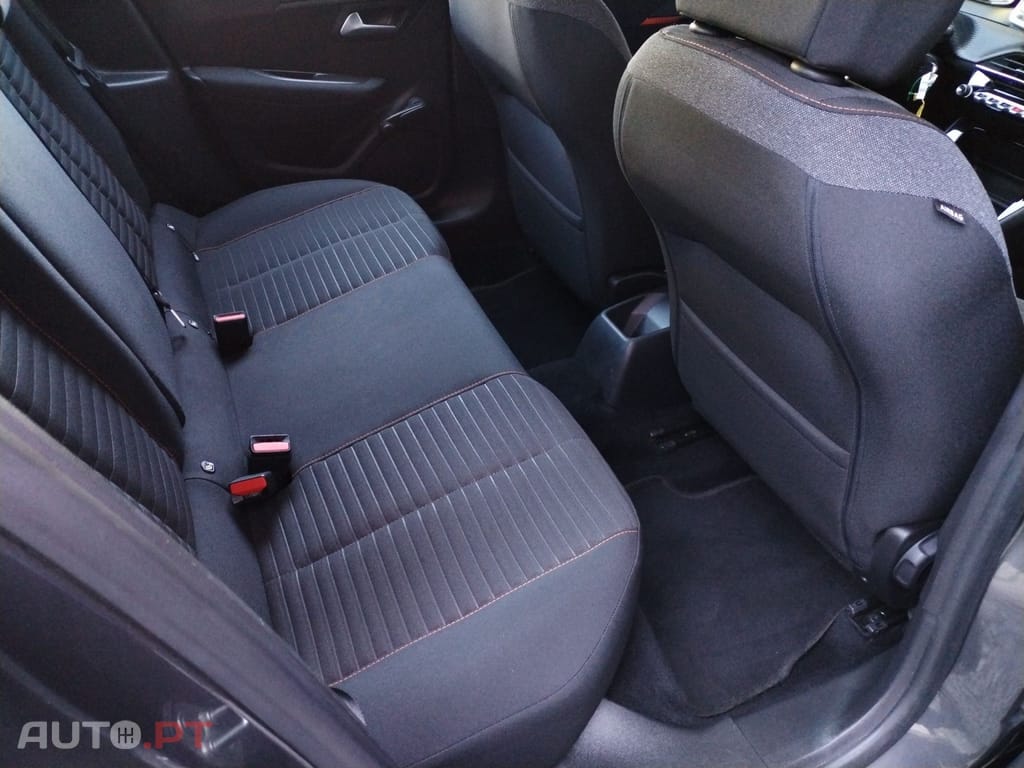 Peugeot 208 1.2 VTi Active