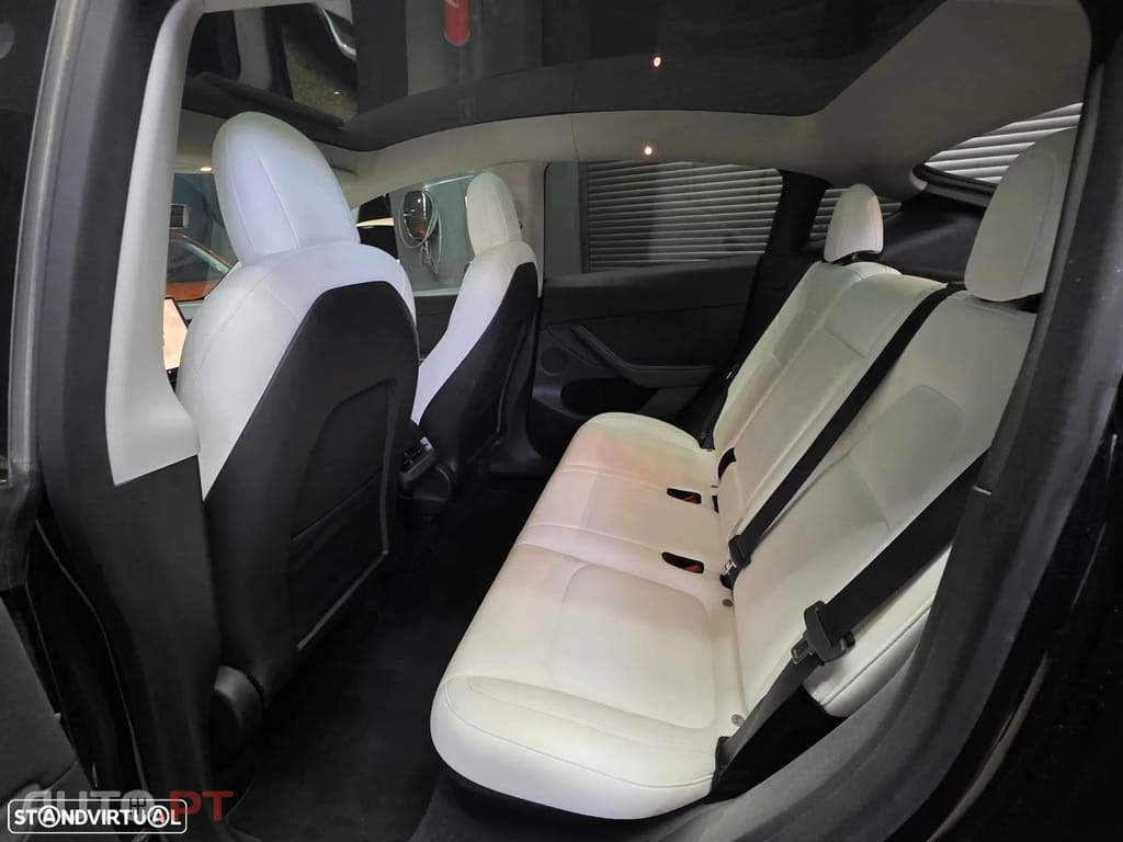 Tesla Model Y Long Range Dual Motor AWD