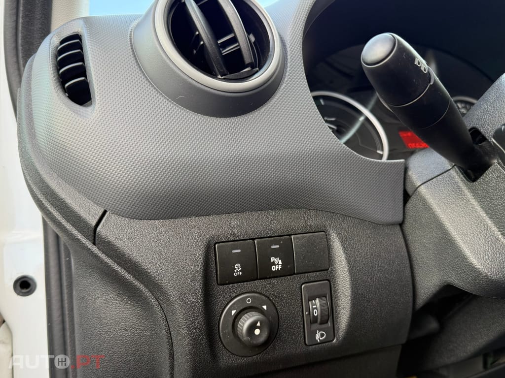 Peugeot E-Partner L2 FlexCab (50kWh) Pro