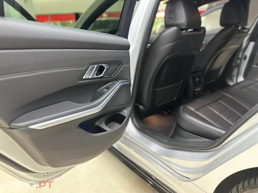 BMW 320 d Touring Pack M Auto