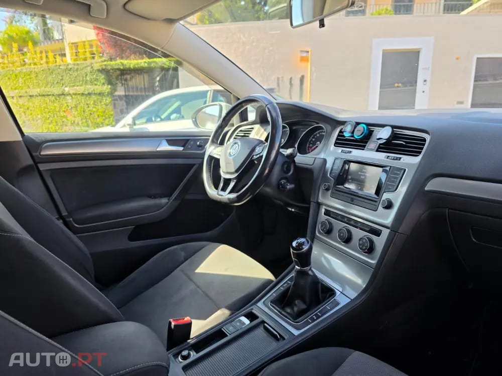 Volkswagen Golf 1.6 TDi Confortline