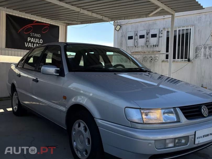 Volkswagen Passat 1.6 Confortline Plus