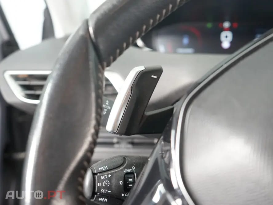 Peugeot 5008 1.5 BlueHDi Allure EAT8